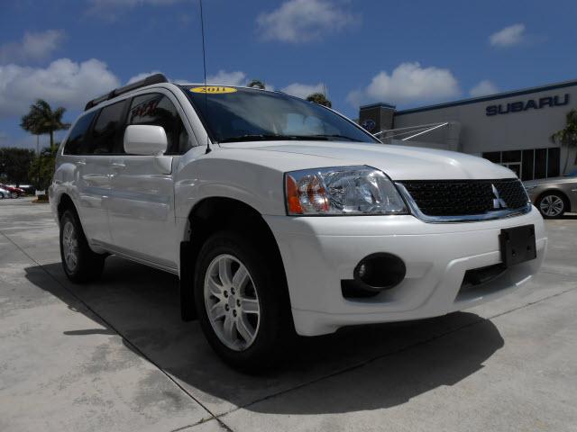 Photo of 2011 Mitsubishi Endeavor