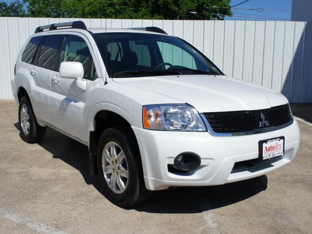 Photo of 2011 Mitsubishi Endeavor