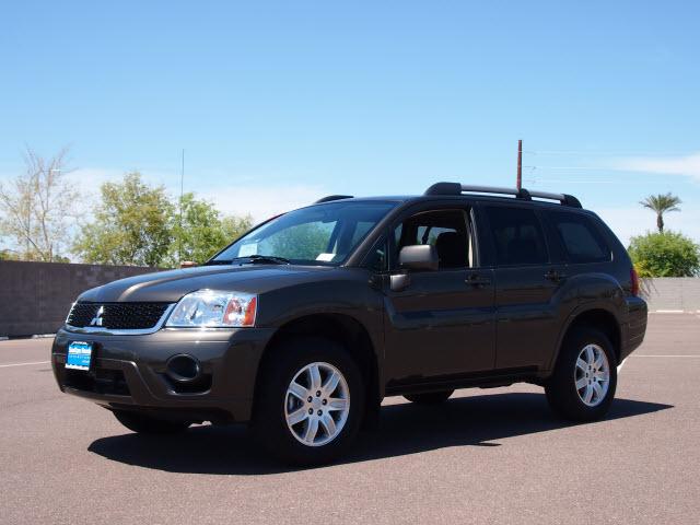 Photo of 2011 Mitsubishi Endeavor