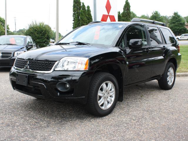 Photo of 2011 Mitsubishi Endeavor