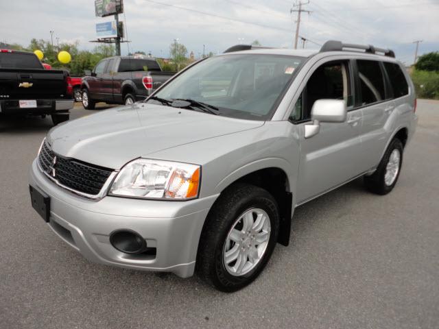 Photo of 2011 Mitsubishi Endeavor