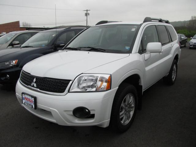 Photo of 2011 Mitsubishi Endeavor