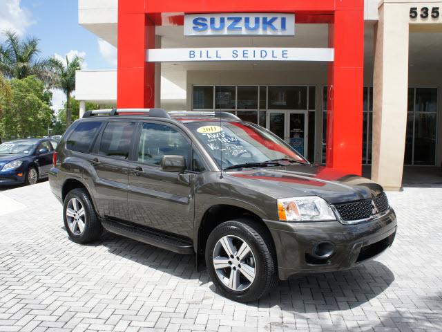 Photo of 2011 Mitsubishi Endeavor
