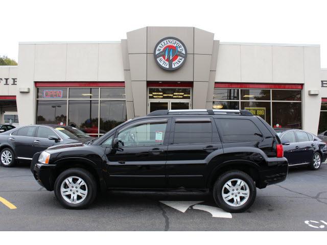 Photo of 2004 Mitsubishi Endeavor