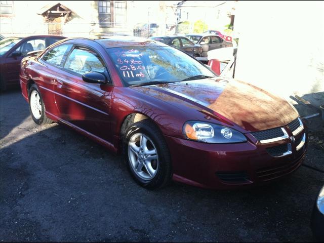 Photo of 2004 Dodge Stratus