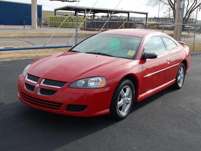 Photo of 2004 Dodge Stratus
