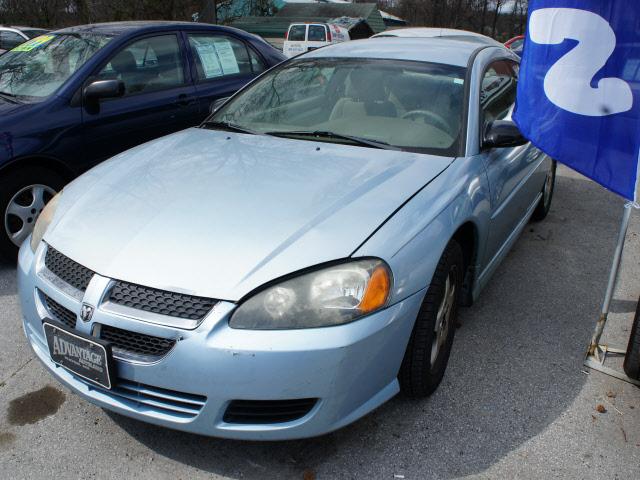 Photo of 2004 Dodge Stratus