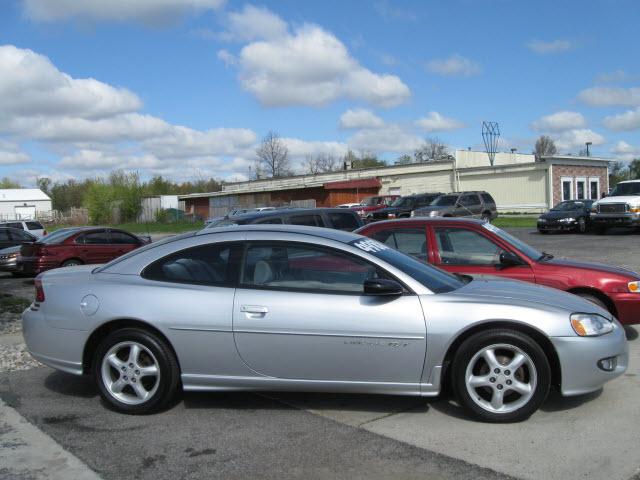 Photo of 2001 Dodge Stratus