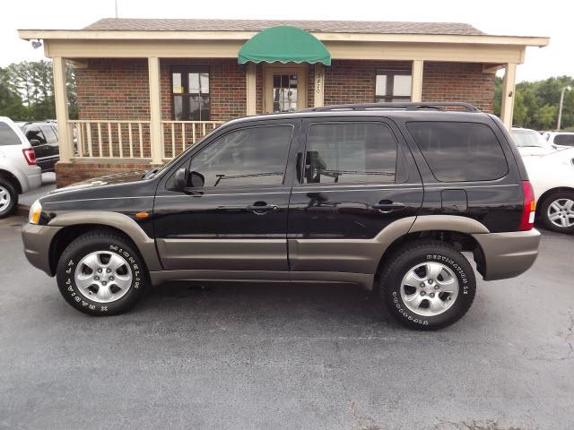 Photo of 2003 Mazda Tribute