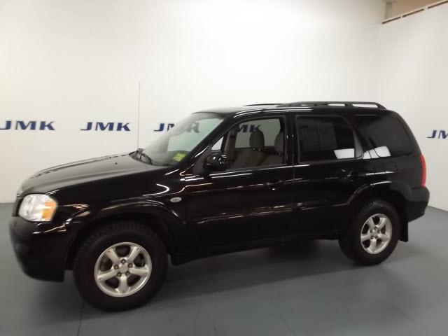 Photo of 2005 Mazda Tribute