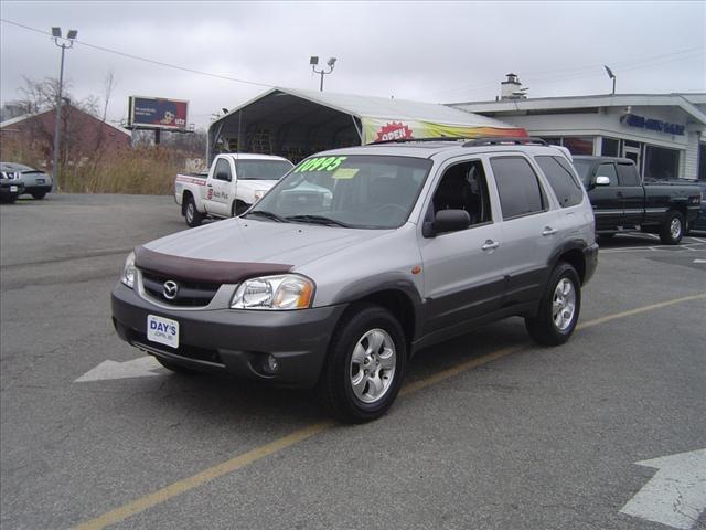 Photo of 2003 Mazda Tribute