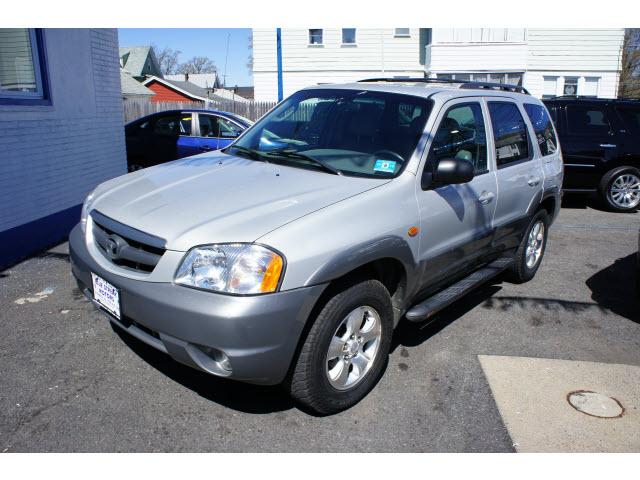 Photo of 2002 Mazda Tribute