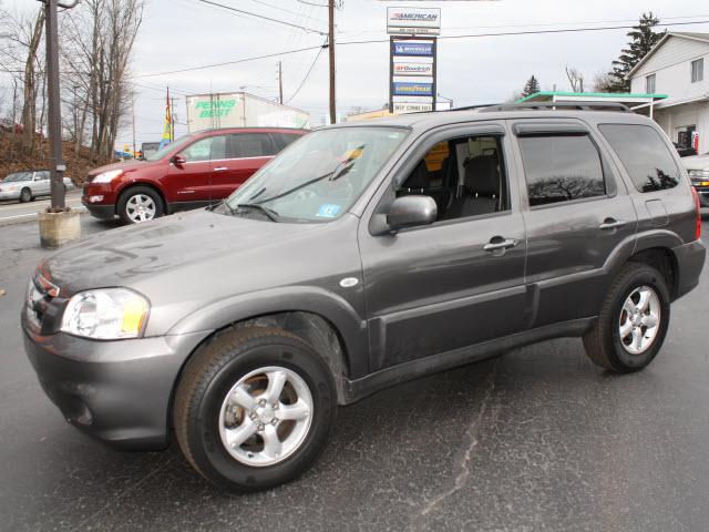 Photo of 2005 Mazda Tribute