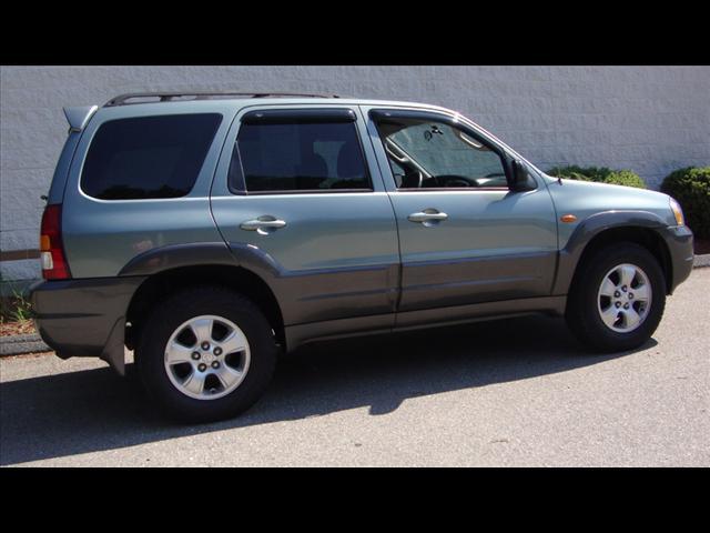 Photo of 2004 Mazda Tribute