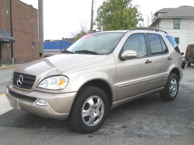 Photo of 2002 Mercedes-Benz ML320