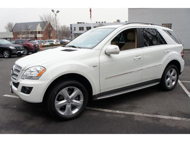 Photo of 2010 Mercedes-Benz M-Class