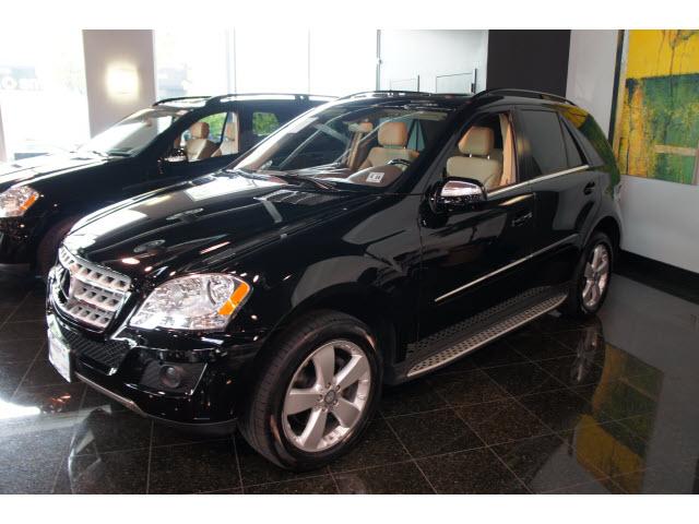 Photo of 2010 Mercedes-Benz M-Class