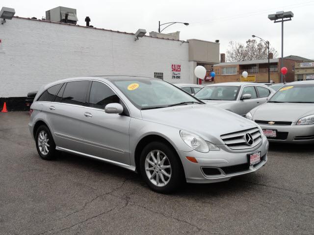 Photo of 2006 Mercedes-Benz R500 Chicago Illinois