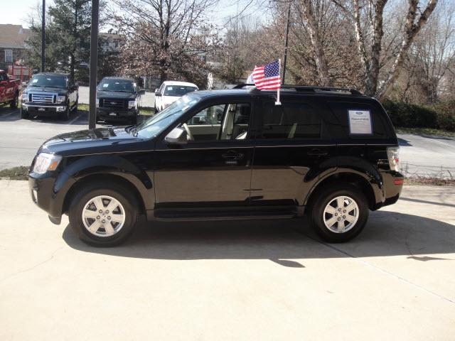 Photo of 2010 Mercury Mariner