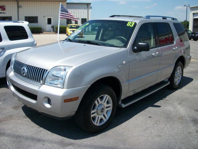 Photo of 2003 Mercury Mountaineer