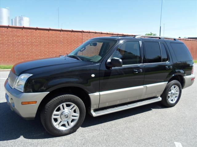 Photo of 2003 Mercury Mountaineer