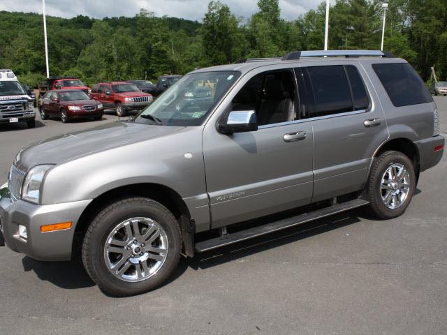 Photo of 2008 Mercury Mountaineer