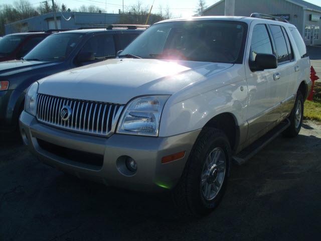 Photo of 2004 Mercury Mountaineer