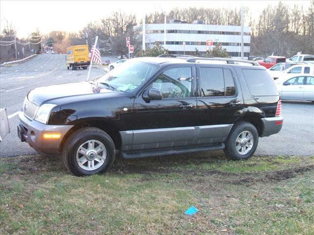 Photo of 2003 Mercury Mountaineer