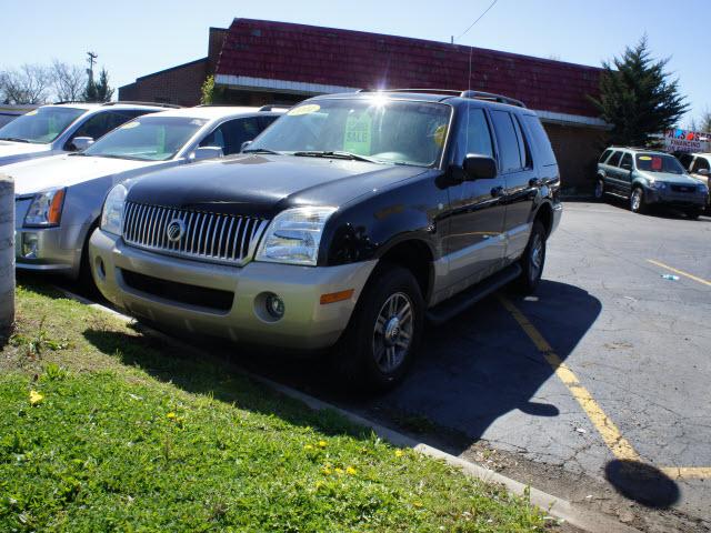 Photo of 2004 Mercury Mountaineer