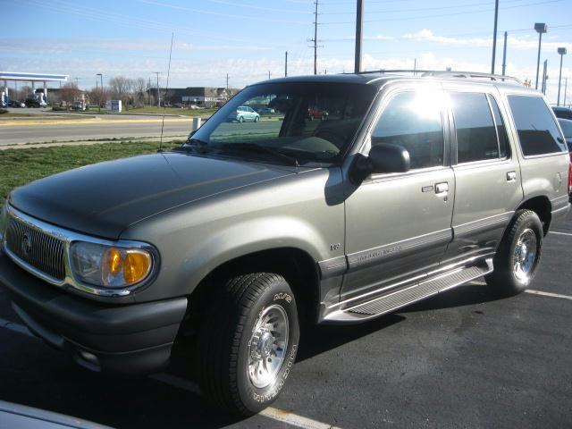Photo of 2001 Mercury Mountaineer
