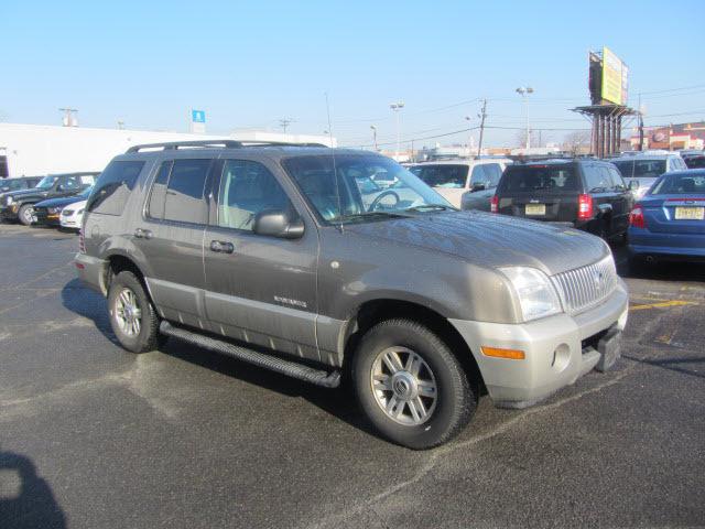 Photo of 2002 Mercury Mountaineer