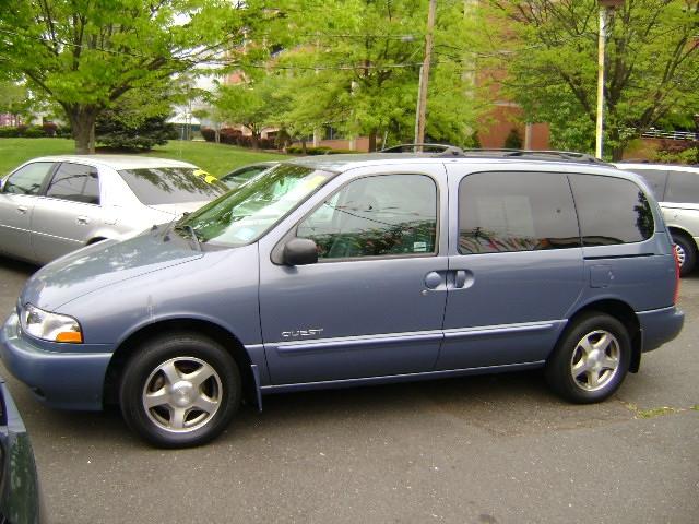 Photo of 2000 Nissan Quest