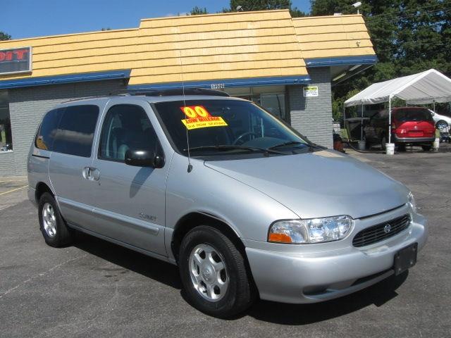 Photo of 2000 Nissan Quest