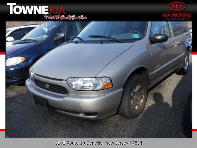 Photo of 2000 Nissan Quest