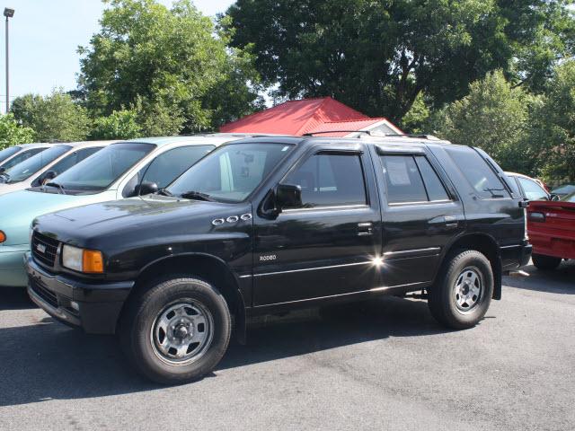 Photo of 1997 Isuzu Rodeo
