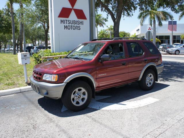 Photo of 2002 Isuzu Rodeo