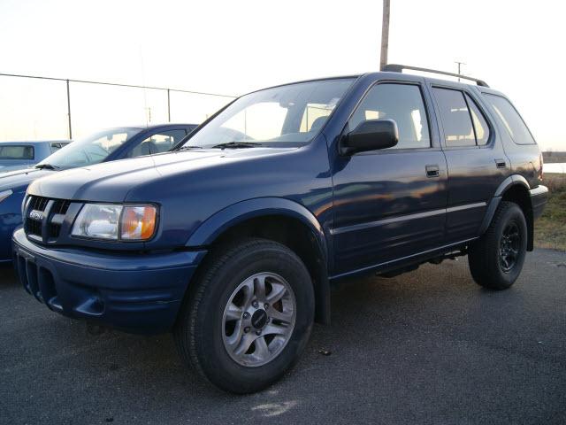 Photo of 2004 Isuzu Rodeo