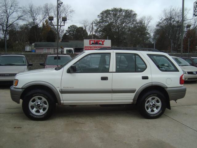 Photo of 2000 Isuzu Rodeo