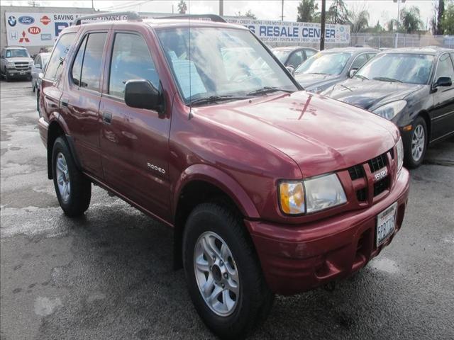 Photo of 2004 Isuzu Rodeo