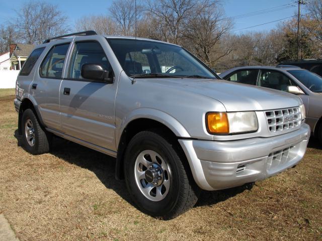 Photo of 1999 Isuzu Rodeo