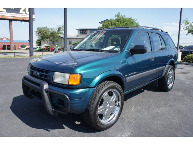 Photo of 1999 Isuzu Rodeo
