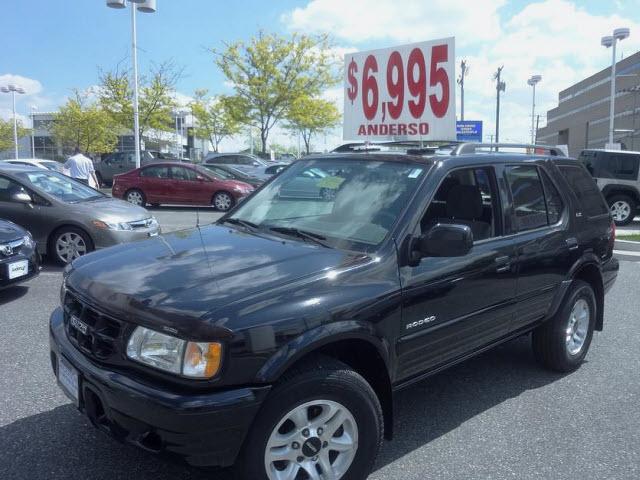 Photo of 2002 Isuzu Rodeo
