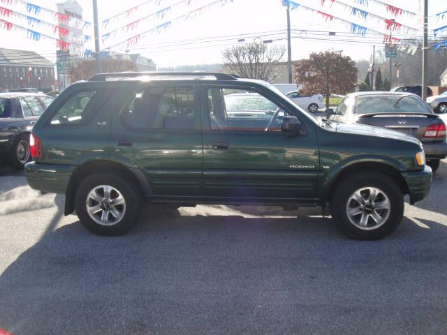 Photo of 2001 Isuzu Rodeo