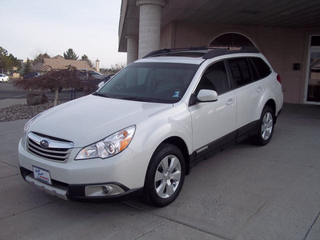 Photo of 2011 Subaru Outback