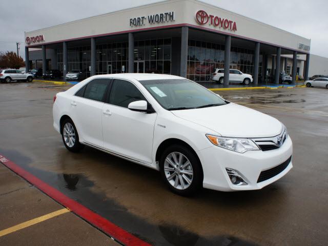 Photo of 2012 Toyota Camry Hybrid