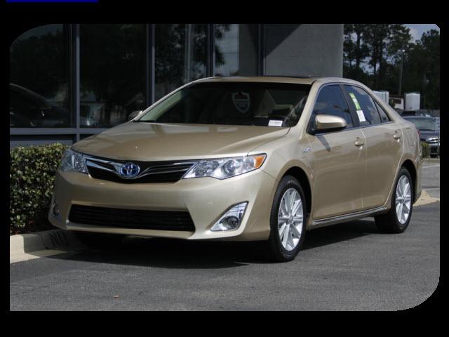 Photo of 2012 Toyota Camry Hybrid