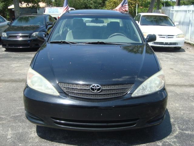Photo of 2004 Toyota Camry