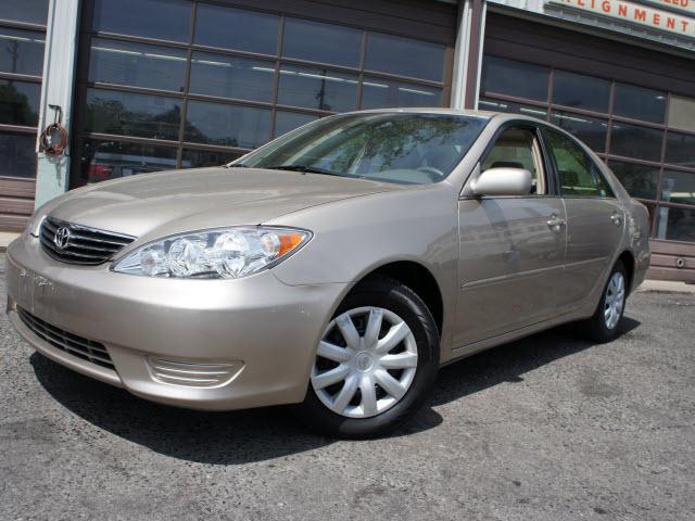 Photo of 2006 Toyota Camry