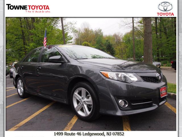 Photo of 2012 Toyota Camry