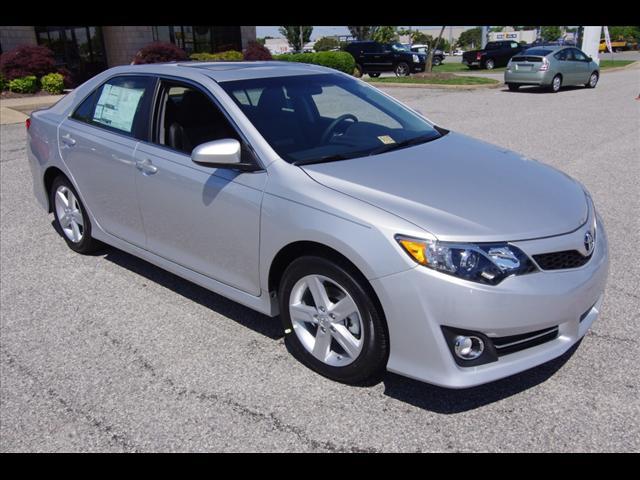 Photo of 2012 Toyota Camry